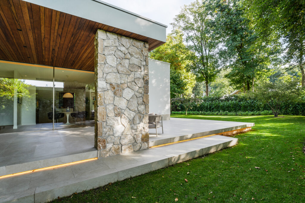 Gevelsteen, gevelstenen, natuurstenen gevelstenen, natuursteen gevelbekleding, steenstrips, metselstenen, NG Bouwen met Natuursteen