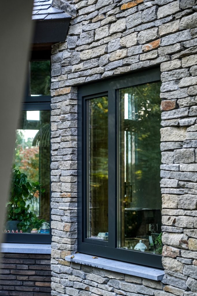 Wat is natuursteen, marmer, flagstones, travertin, gevelstenen, travertin natuursteen, langformaat gevelstenen, NG Bouwen met Natuursteen