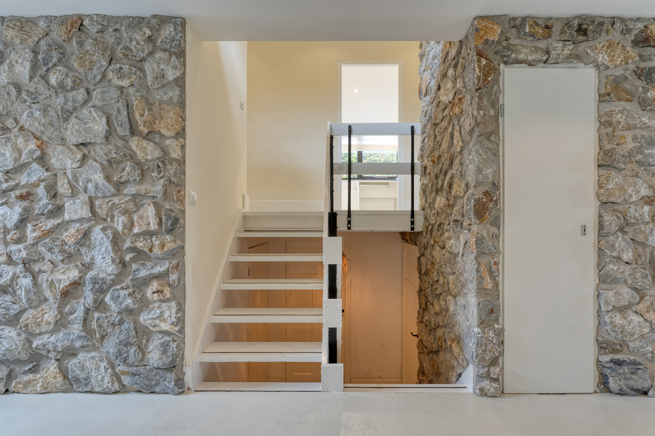 Natuursteen, natuursteenstrips, steenstrips, rocks, bungalow, gevelbekleding, NG Bouwen met Natuursteen