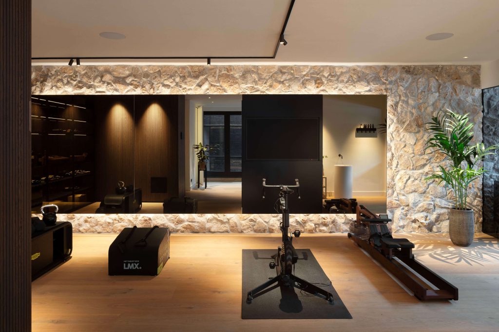 Travertin natuursteen, travertin, travertin tegels, travertin vloer, natuurstenen, gevelstenen, gevelsteen, gevelbekleding, NG Bouwen met Natuursteen